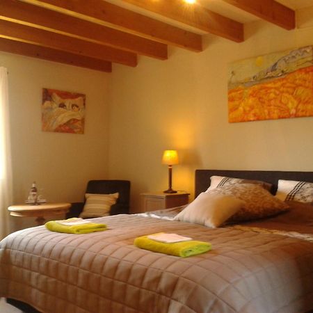 Luxury B&B Maison A Votre Sante, In Bordeaux Wine Region Savignac-de-Duras Pokoj fotografie