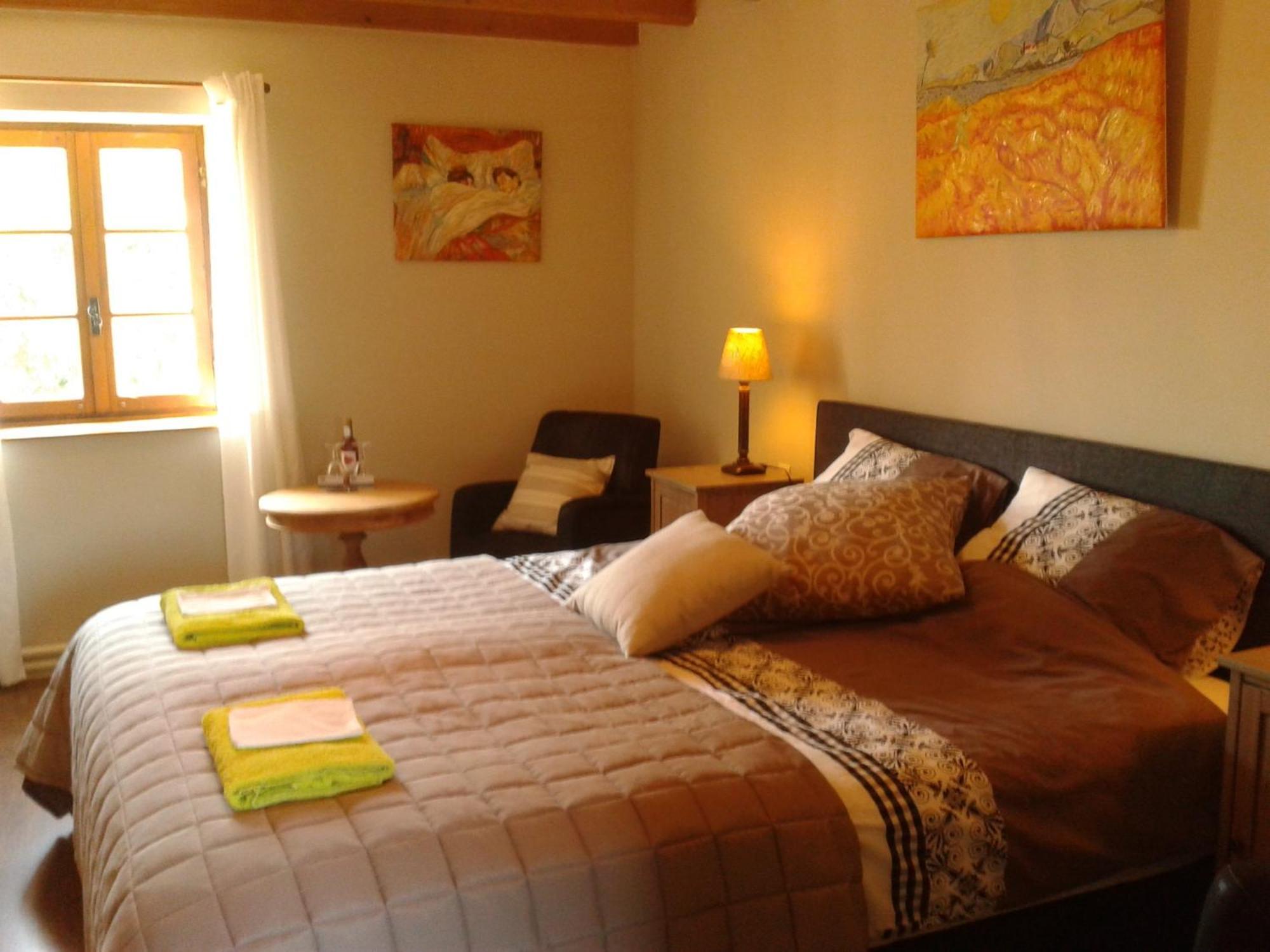 Luxury B&B Maison A Votre Sante, In Bordeaux Wine Region Savignac-de-Duras Pokoj fotografie