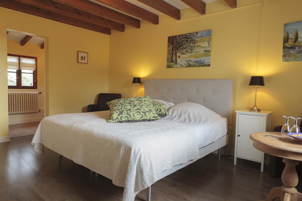 Luxury B&B Maison A Votre Sante, In Bordeaux Wine Region Savignac-de-Duras Pokoj fotografie